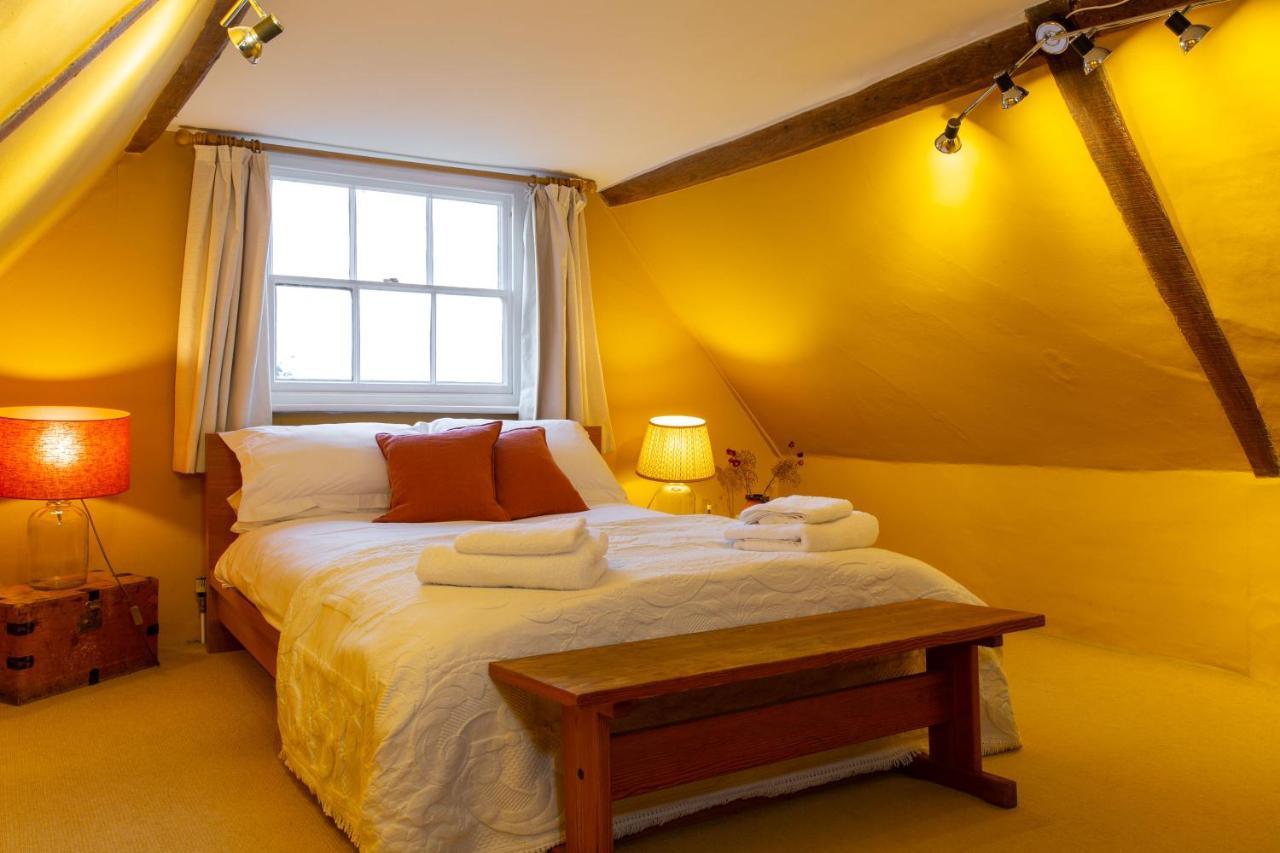 Pounce Hall -Stunning Historic Home In Rural Essex Saffron Walden Exterior photo