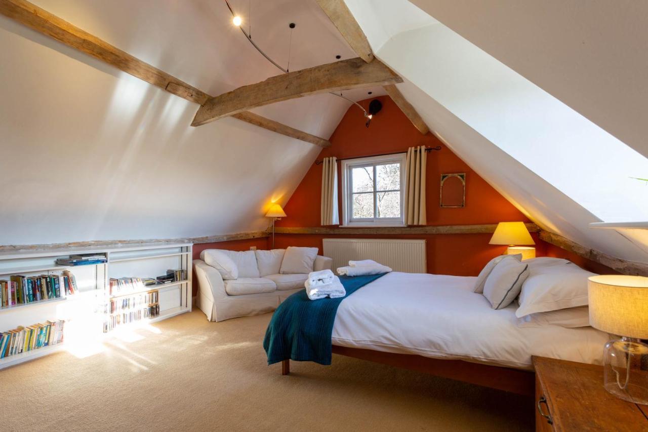 Pounce Hall -Stunning Historic Home In Rural Essex Saffron Walden Exterior photo